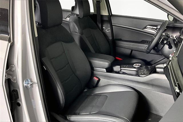 new 2026 Kia Sportage Hybrid car, priced at $38,456