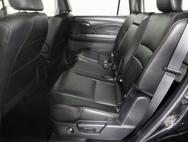 used 2022 Honda Pilot car, priced at $24,895