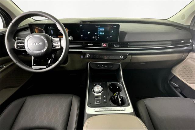 new 2026 Kia Carnival Hybrid car, priced at $39,842