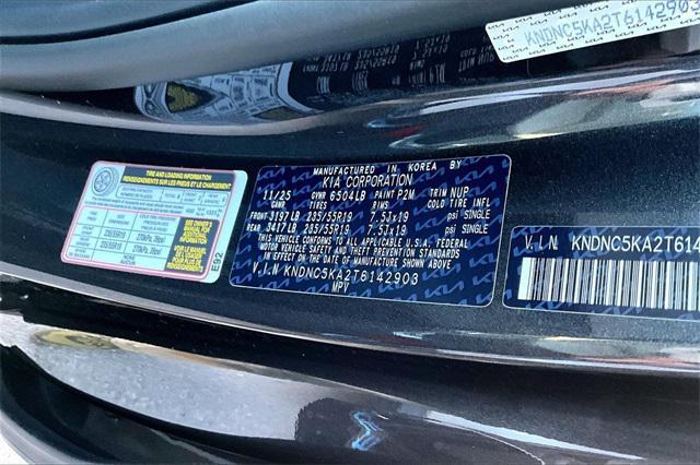 new 2026 Kia Carnival Hybrid car, priced at $44,085