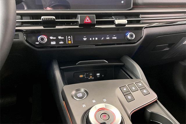 new 2026 Kia Sportage Hybrid car, priced at $37,952