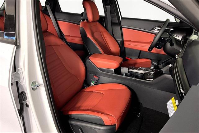 new 2026 Kia Sportage car, priced at $35,738