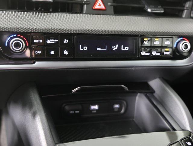 new 2025 Kia Sportage Hybrid car, priced at $27,885