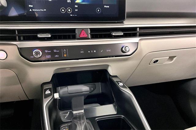 new 2026 Kia Sorento car, priced at $40,027