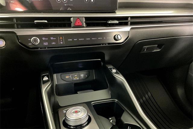 new 2026 Kia Sorento Hybrid car, priced at $38,430