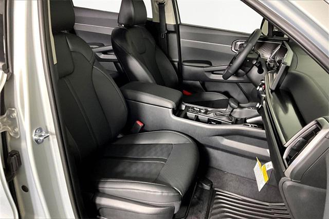 new 2026 Kia Sorento car, priced at $34,684