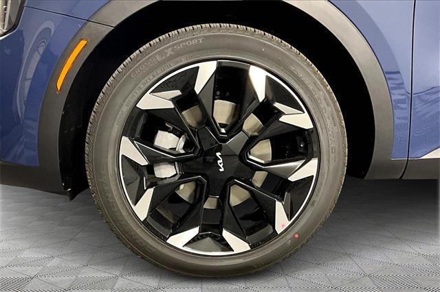 used 2025 Kia Sorento car, priced at $34,995