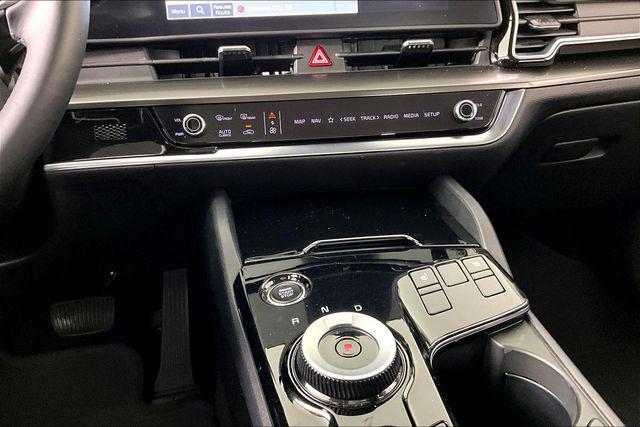 used 2024 Kia Sportage Hybrid car, priced at $22,995