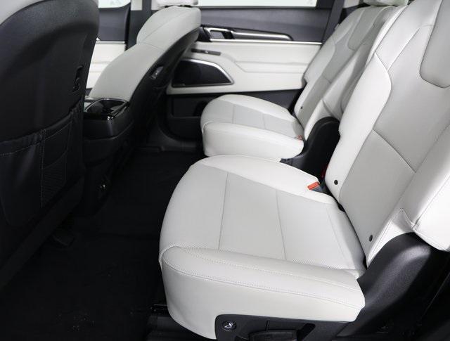 new 2025 Kia Telluride car, priced at $37,034