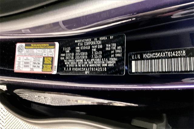 new 2026 Kia Carnival Hybrid car, priced at $43,685