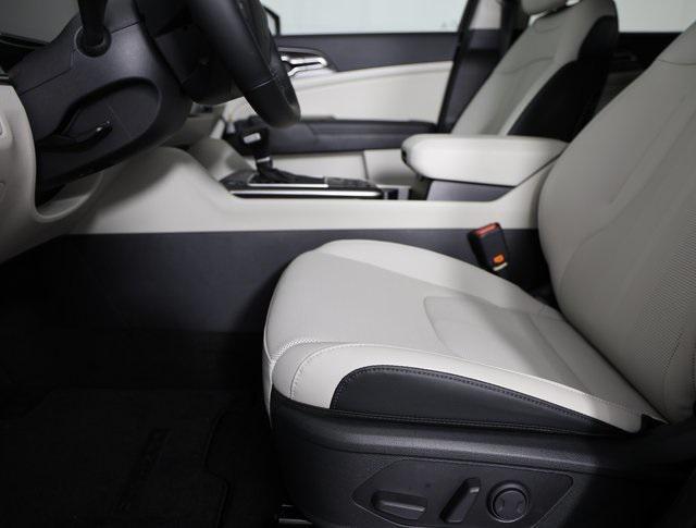 new 2026 Kia Sportage car, priced at $30,492