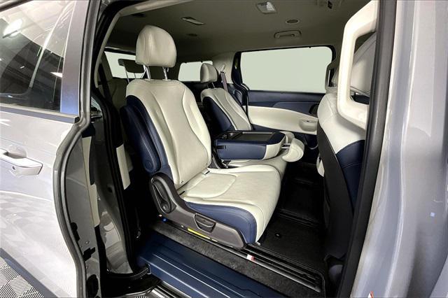 new 2026 Kia Carnival Hybrid car, priced at $42,430