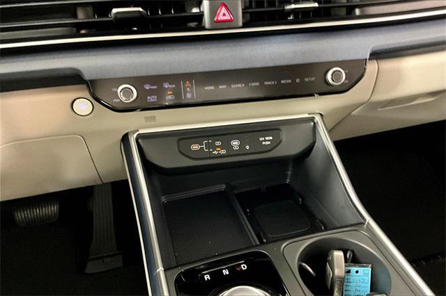 new 2026 Kia Carnival Hybrid car, priced at $42,430