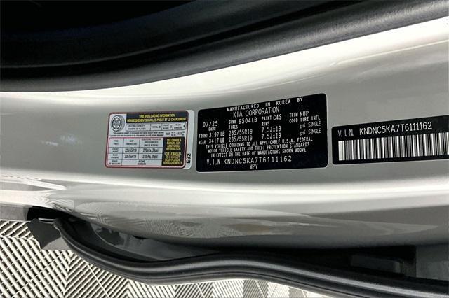 new 2026 Kia Carnival Hybrid car, priced at $42,430