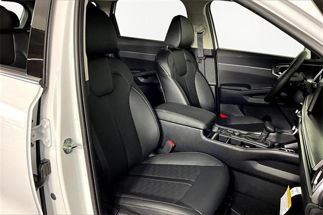 new 2026 Kia Sorento car, priced at $34,892