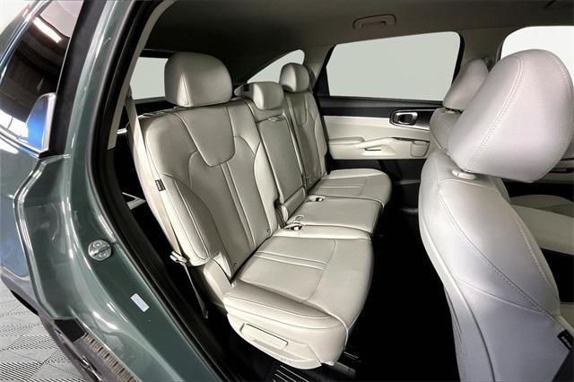 new 2026 Kia Sorento Hybrid car, priced at $40,070