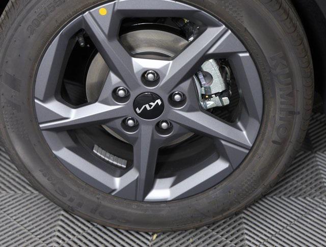 new 2025 Kia K4 car, priced at $22,351