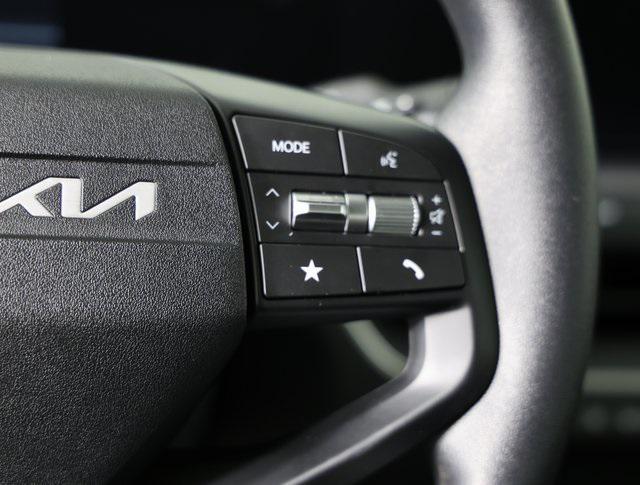 new 2025 Kia K4 car, priced at $22,351