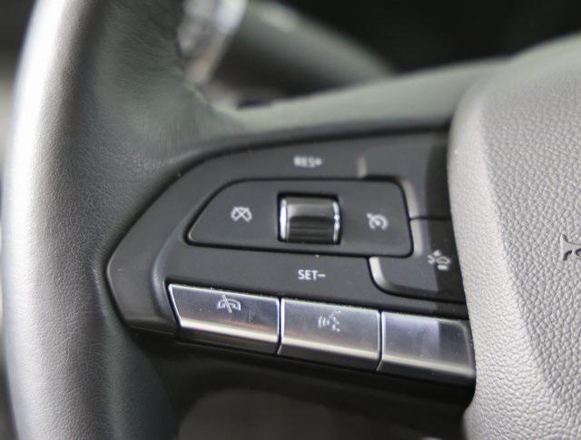 used 2025 Cadillac XT4 car, priced at $33,995