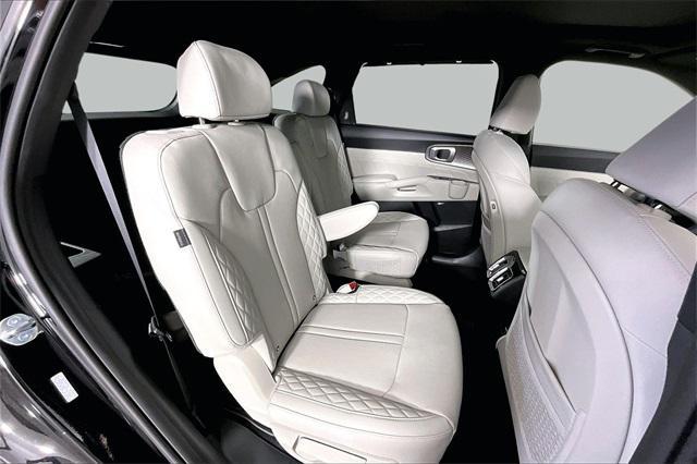 new 2026 Kia Sorento Hybrid car, priced at $46,615
