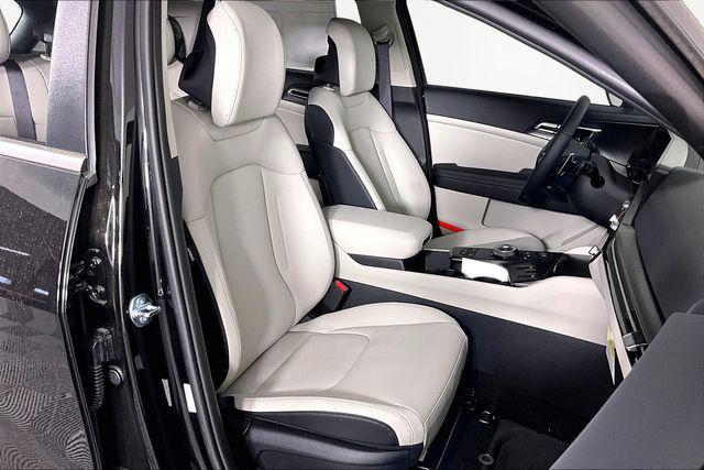 new 2026 Kia Sportage Hybrid car, priced at $31,973