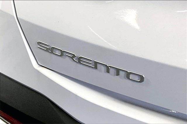 new 2026 Kia Sorento car, priced at $33,763