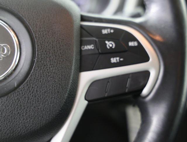 used 2015 Jeep Cherokee car, priced at $11,795