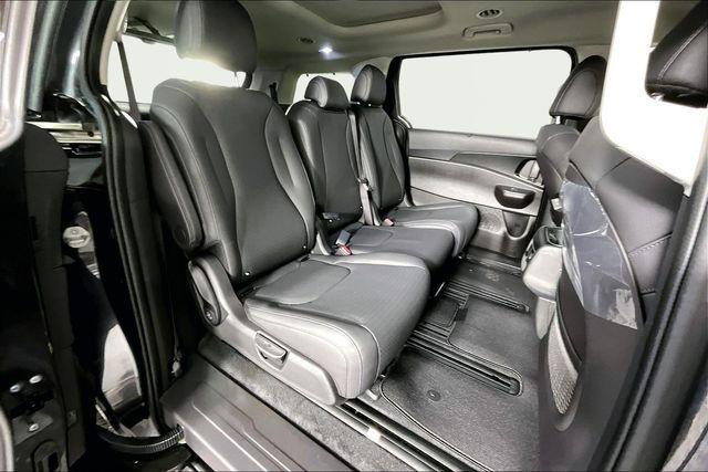 new 2026 Kia Carnival Hybrid car, priced at $52,273