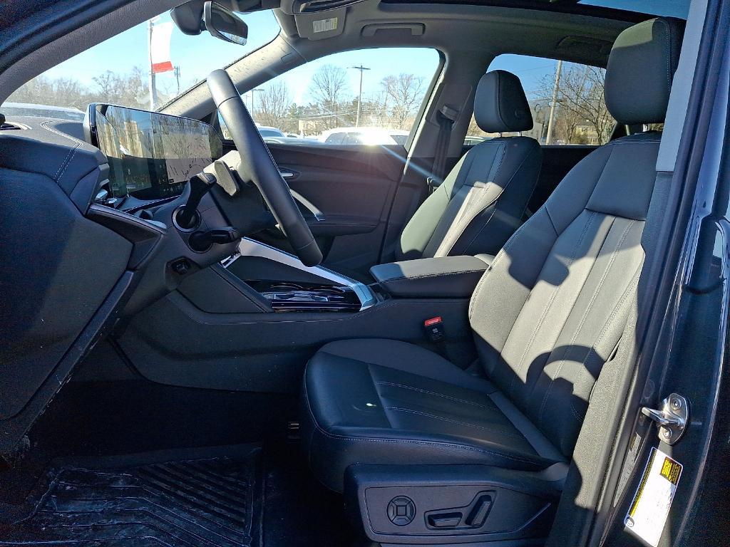 used 2025 Audi Q5 car, priced at $51,125