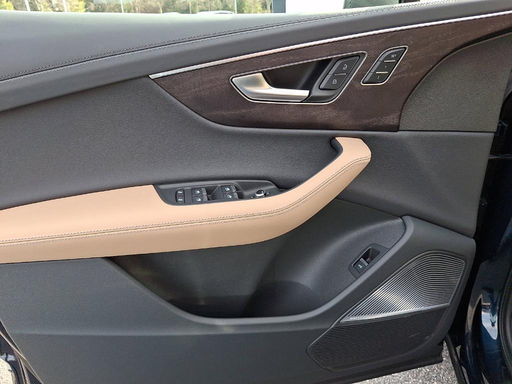 used 2025 Audi Q7 car, priced at $79,993