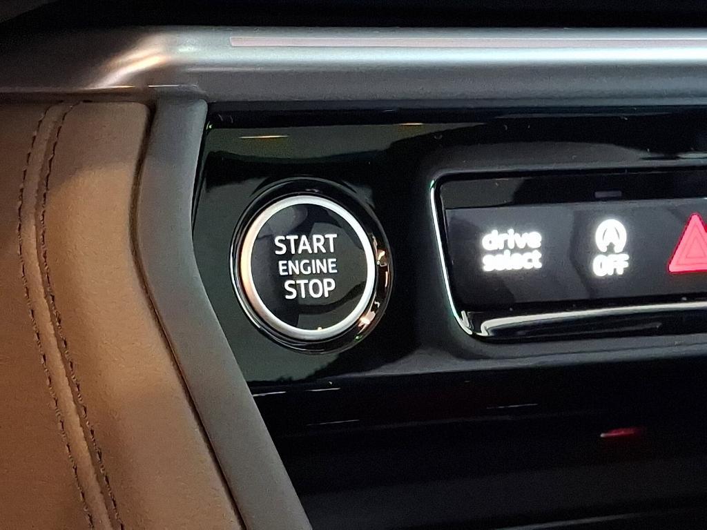 new 2025 Audi Q5 car, priced at $62,080