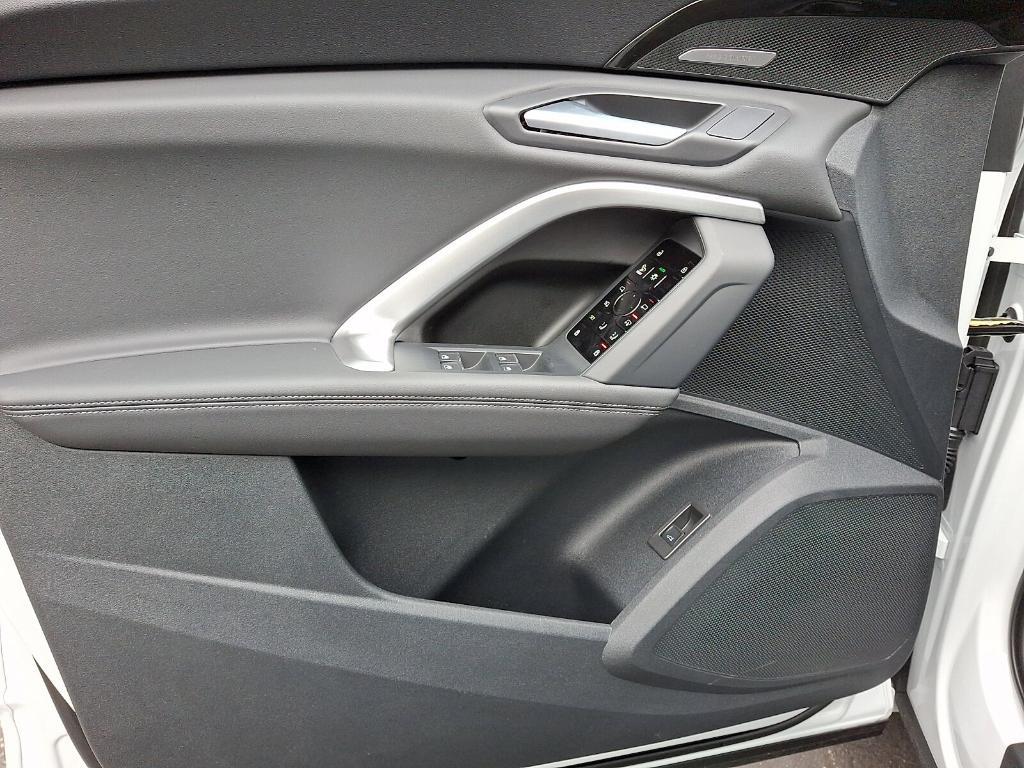 new 2025 Audi Q5 car, priced at $59,655