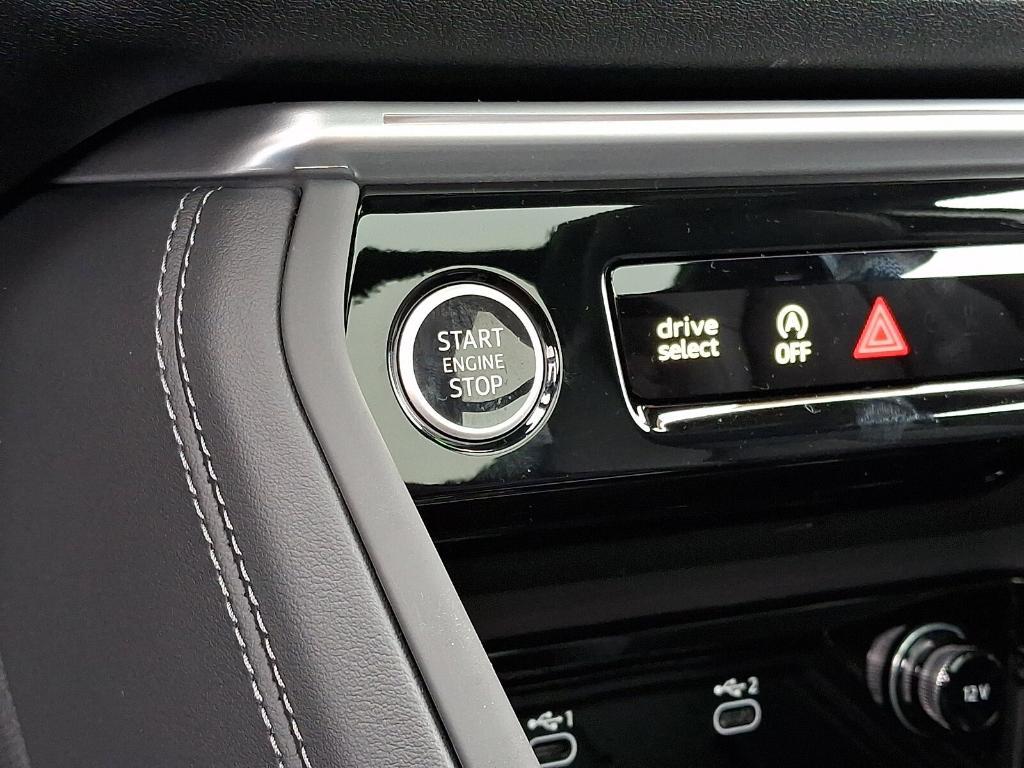 new 2025 Audi Q5 car, priced at $59,655