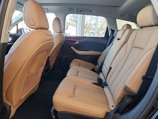 new 2026 Audi Q7 car, priced at $79,005