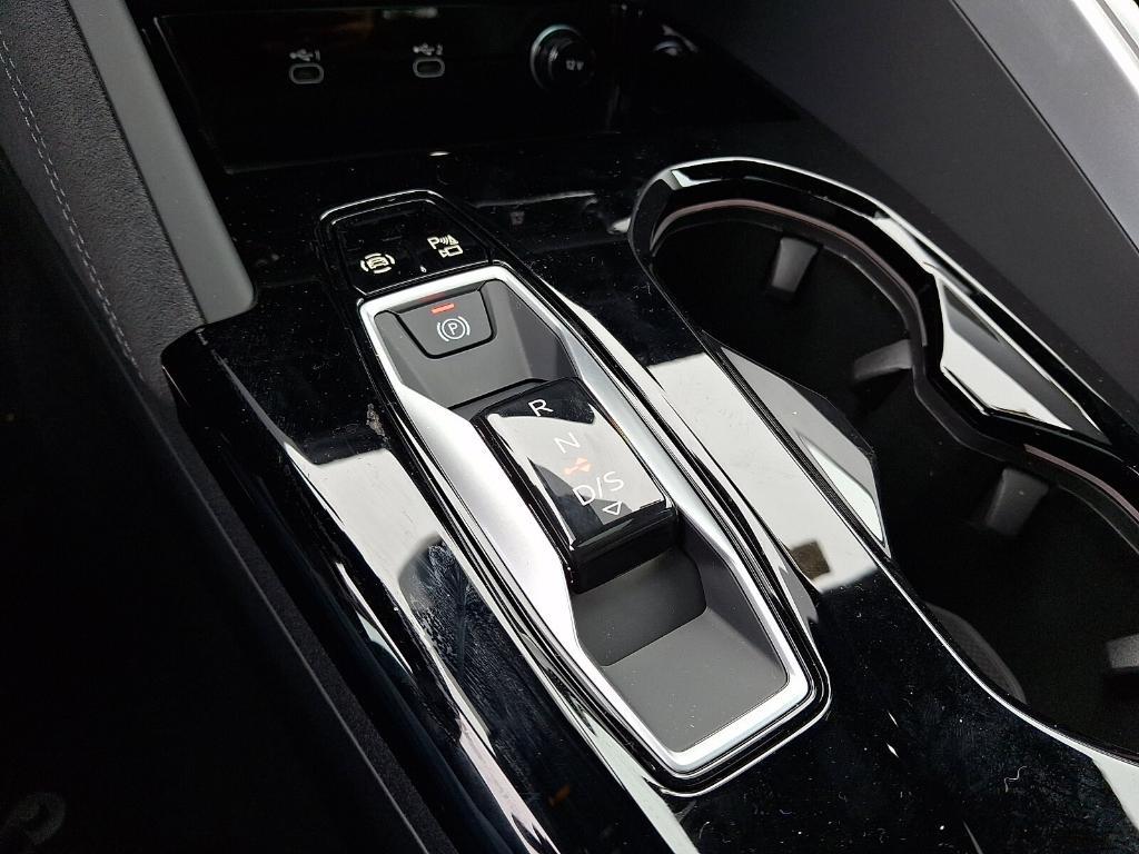 new 2025 Audi SQ5 car, priced at $75,045