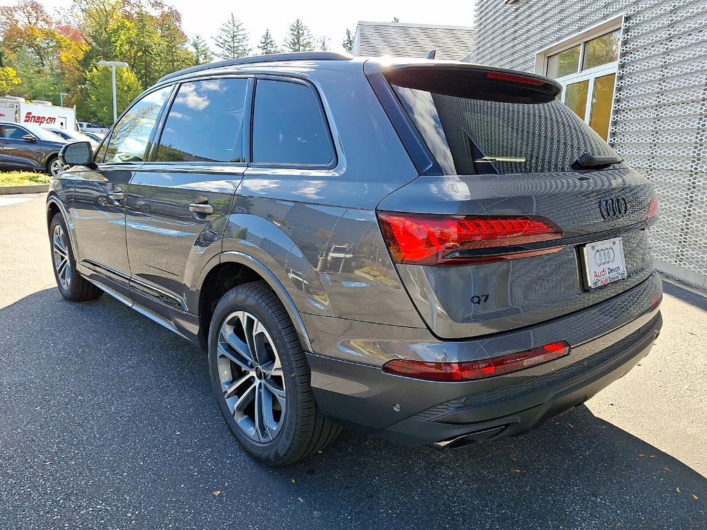 new 2026 Audi Q7 car, priced at $71,295