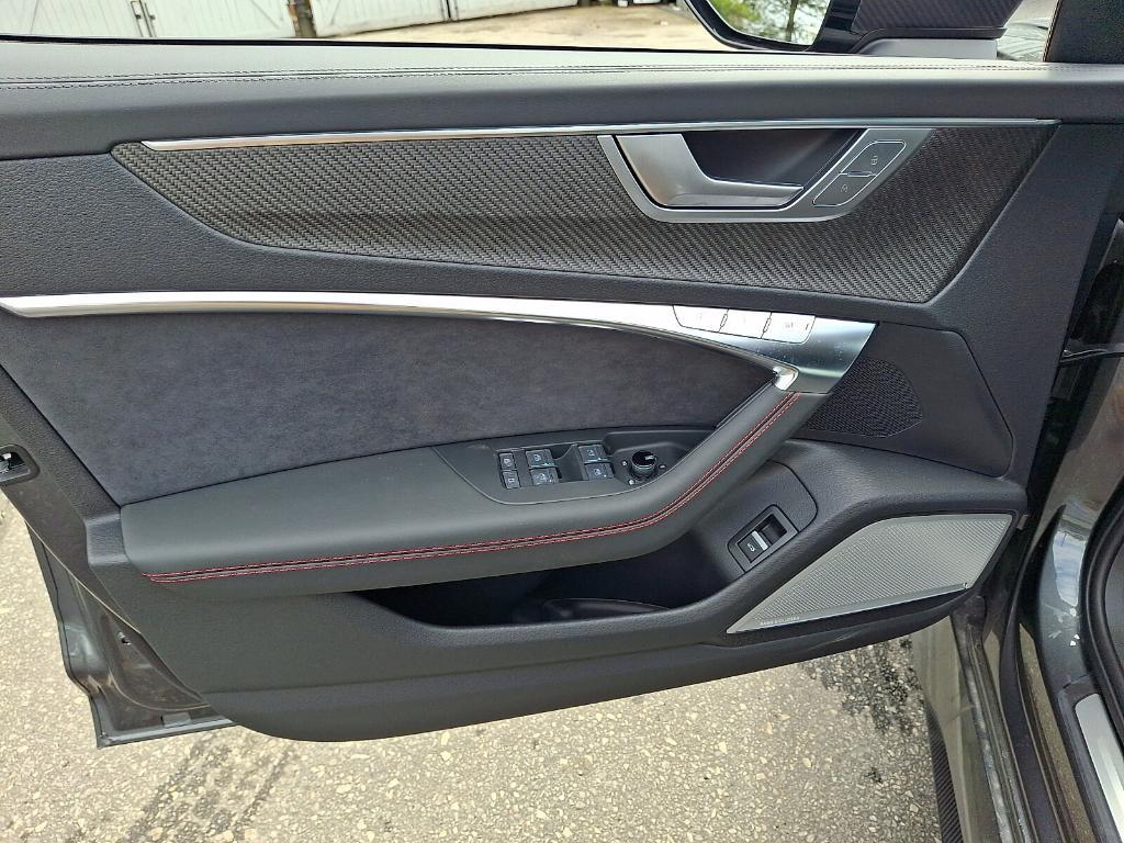 new 2025 Audi RS 6 Avant car, priced at $148,890