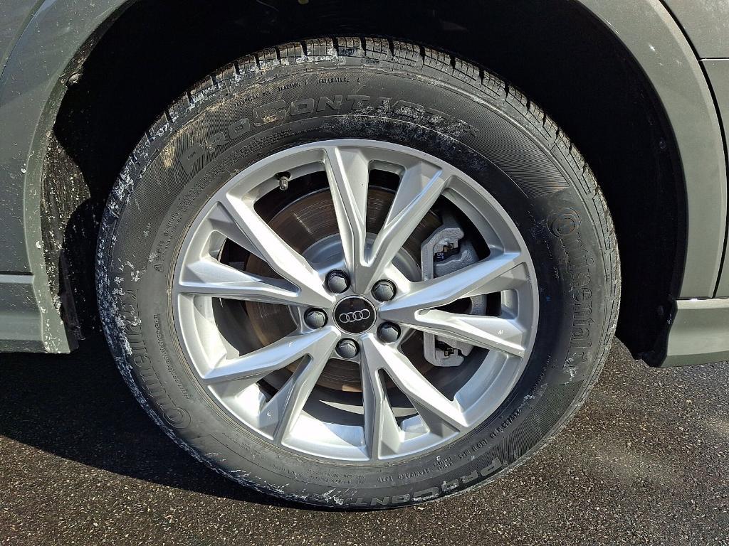 new 2025 Audi Q3 car, priced at $44,060