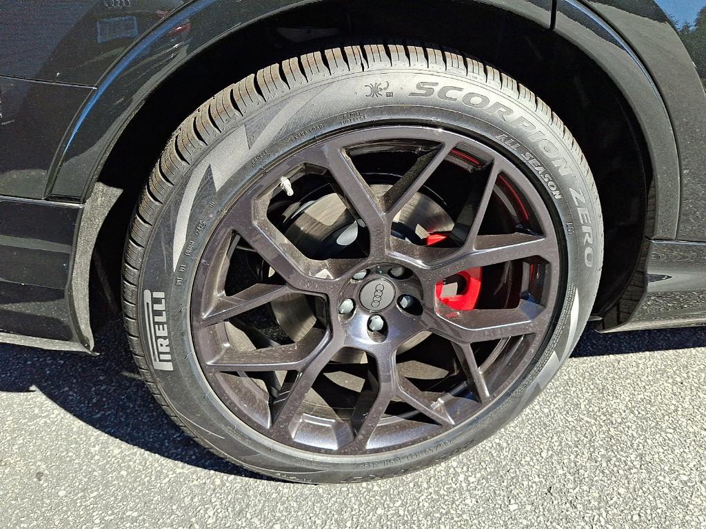 new 2026 Audi SQ7 car, priced at $117,990