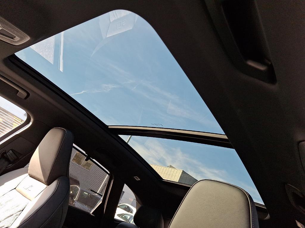 new 2025 Audi SQ5 car, priced at $72,620