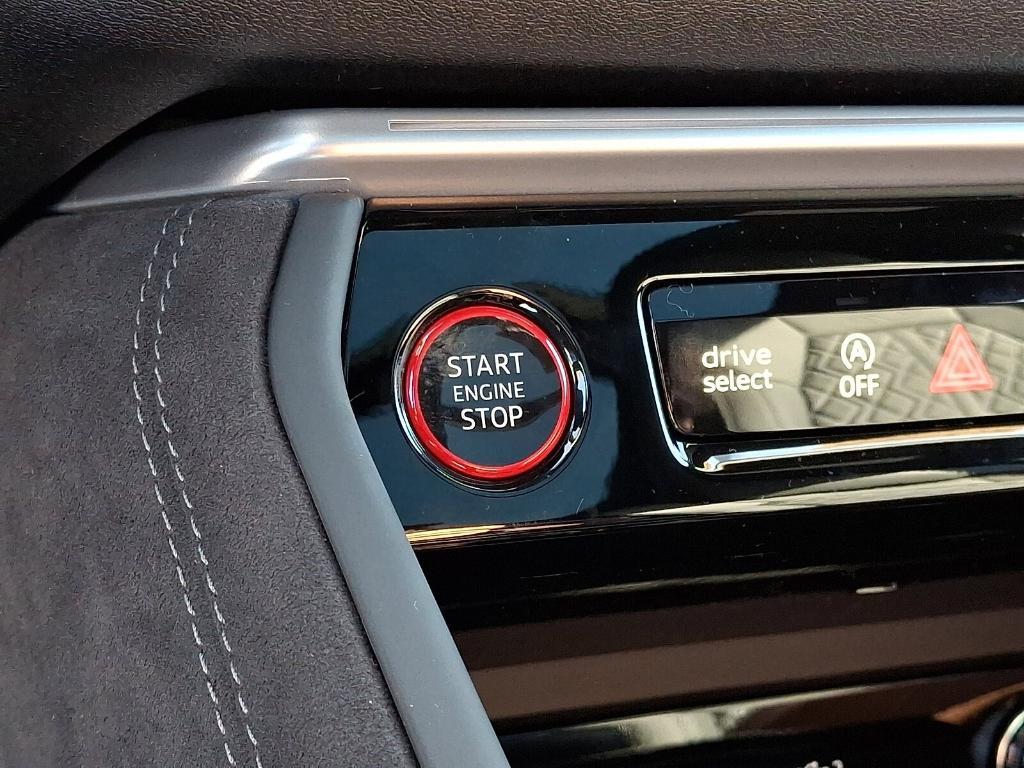 new 2025 Audi SQ5 car, priced at $72,620