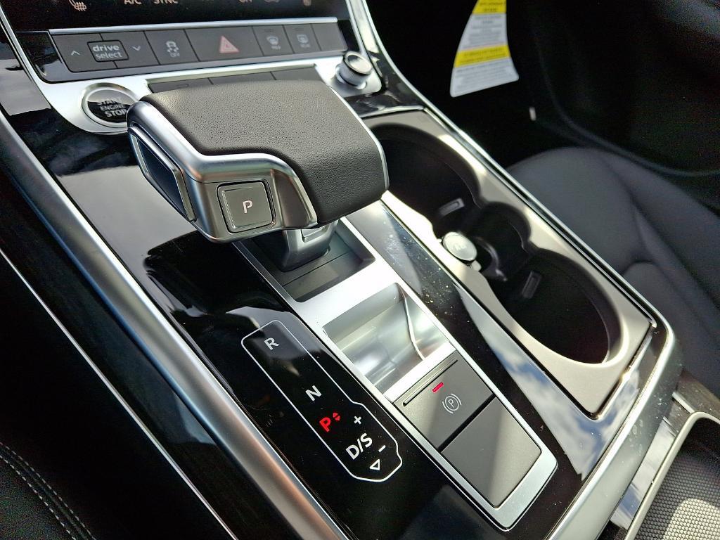 new 2026 Audi Q7 car, priced at $68,445