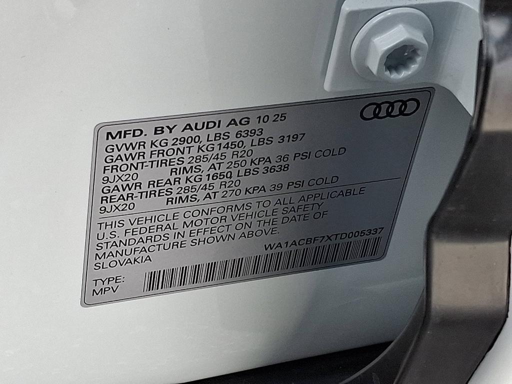 new 2026 Audi Q7 car, priced at $68,445