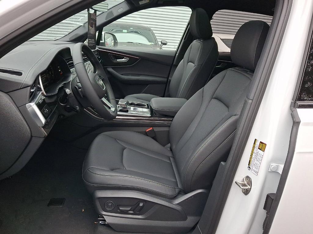 new 2026 Audi Q7 car, priced at $78,295