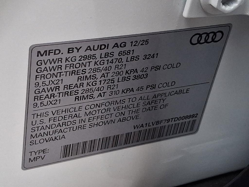 new 2026 Audi Q7 car, priced at $78,295