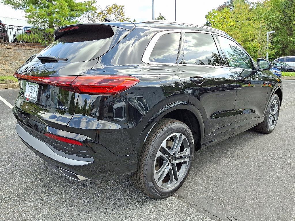 new 2025 Audi Q5 car, priced at $60,630