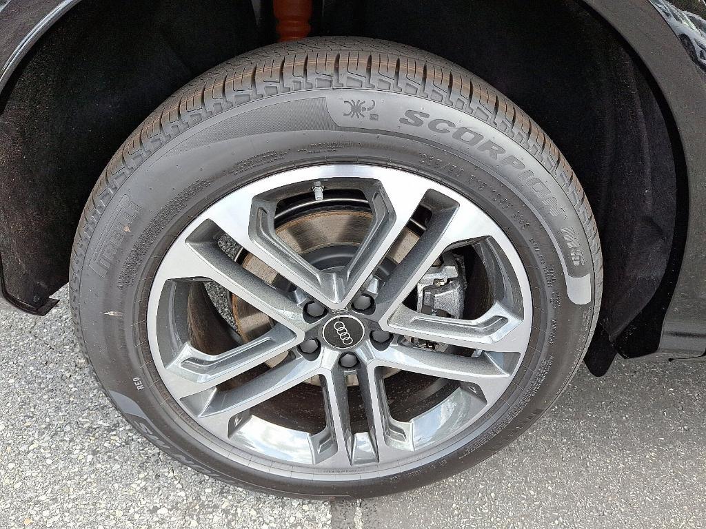 new 2025 Audi Q5 car, priced at $60,630