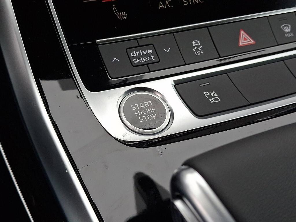 new 2026 Audi Q7 car, priced at $68,445