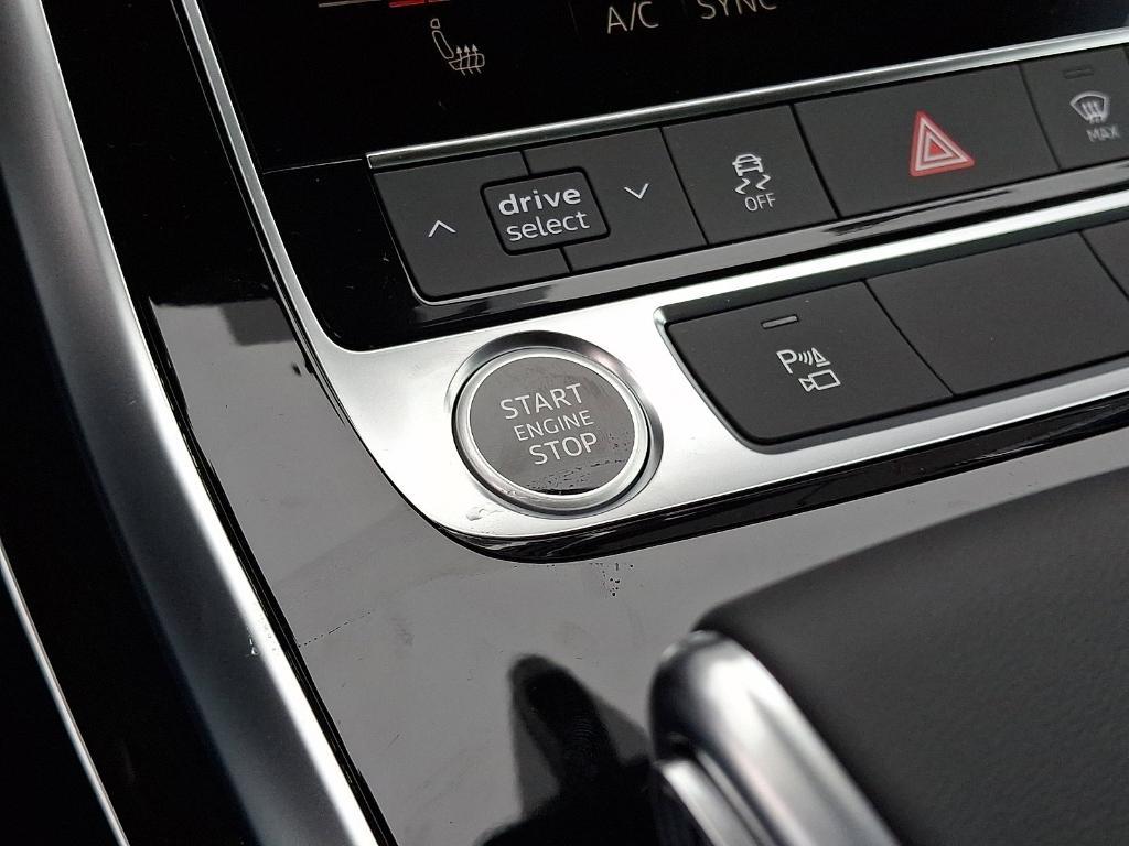 new 2026 Audi Q7 car, priced at $68,445