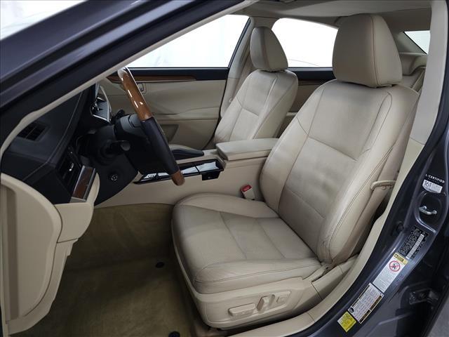 used 2014 Lexus ES 300h car, priced at $15,995